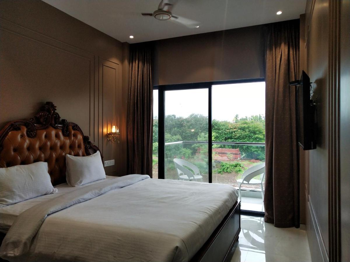Paramount Riverfront Resort & Spa, Karjat Extérieur photo