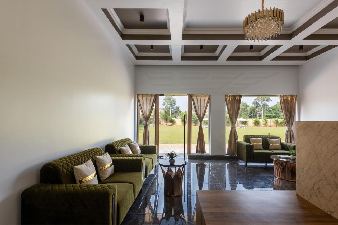 Paramount Riverfront Resort & Spa, Karjat Extérieur photo