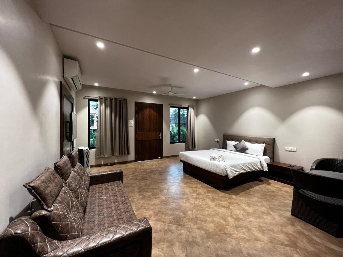 Paramount Riverfront Resort & Spa, Karjat Extérieur photo