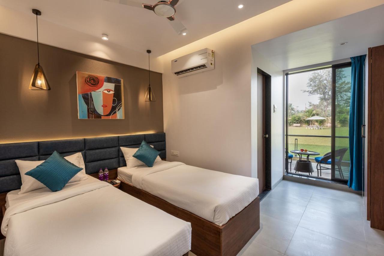 Paramount Riverfront Resort & Spa, Karjat Extérieur photo