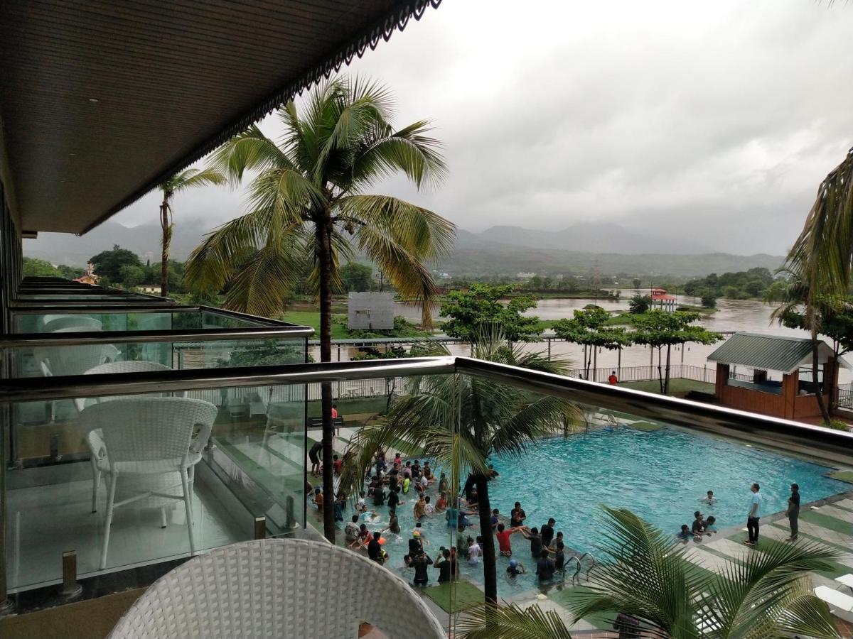 Paramount Riverfront Resort & Spa, Karjat Extérieur photo