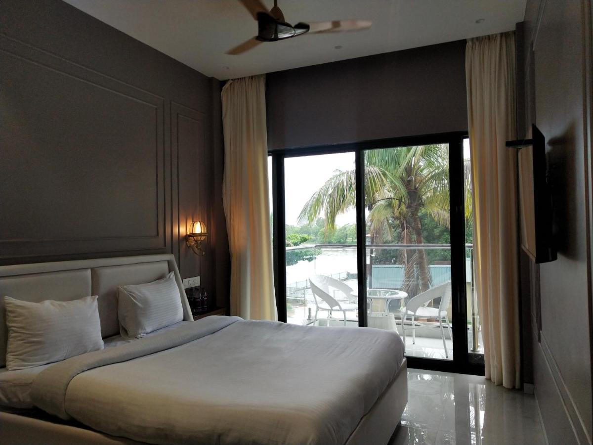 Paramount Riverfront Resort & Spa, Karjat Extérieur photo