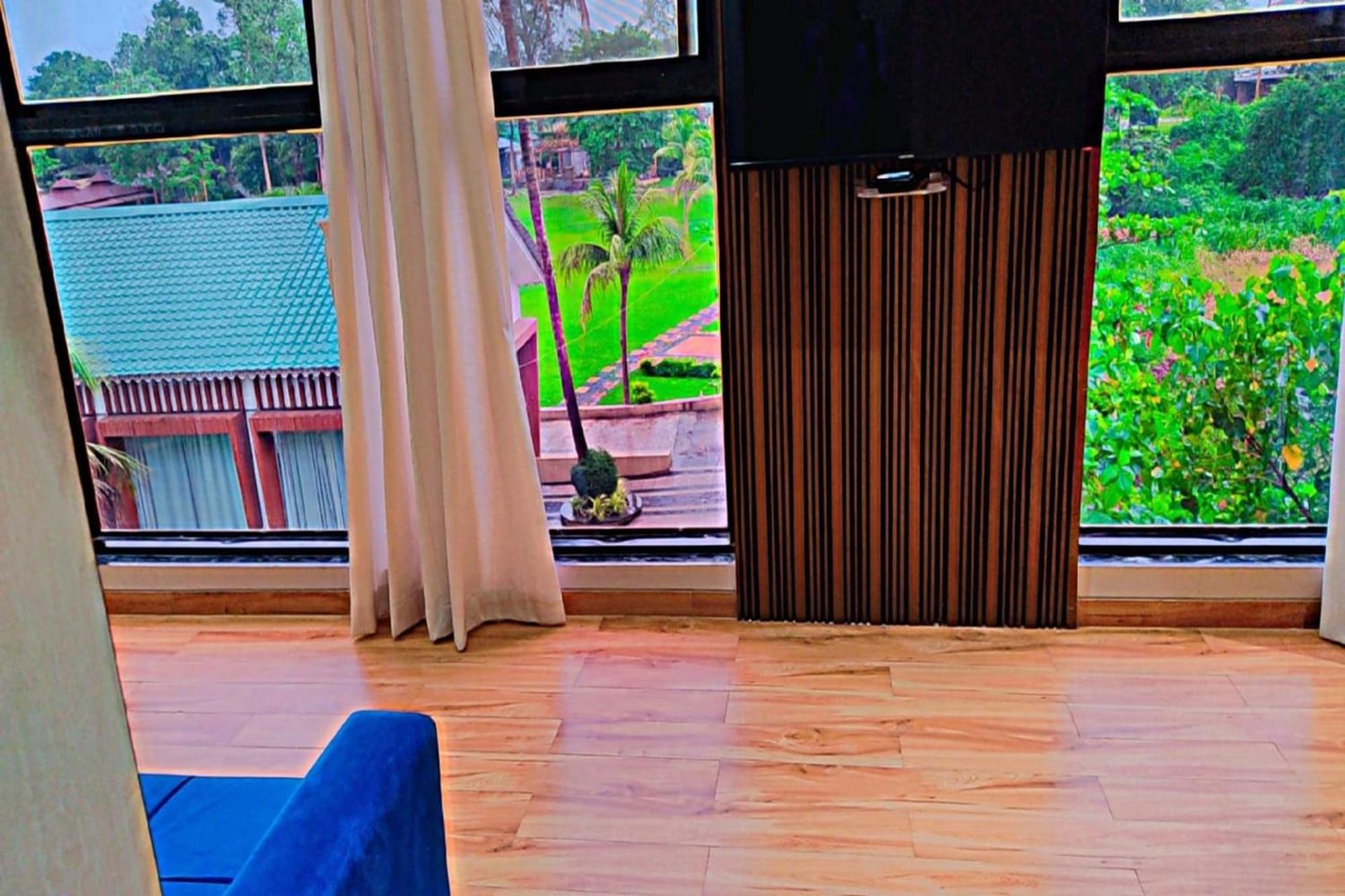 Paramount Riverfront Resort & Spa, Karjat Extérieur photo